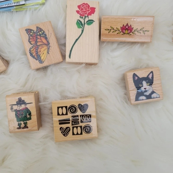 Large Lot of (31) Wood and Silicone Stamps - Picture 10 of 11